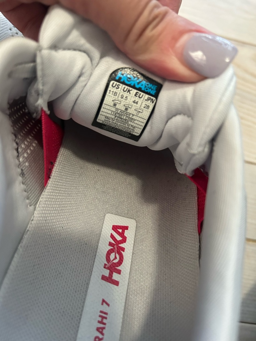 HOKA W AHARI 7 running shoes. - Picture 7 of 16